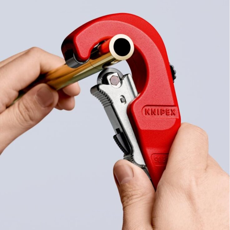 KNIPEX 90 31 02 BK Rohrabschneider TubiX® für Rohre 6-35 mm