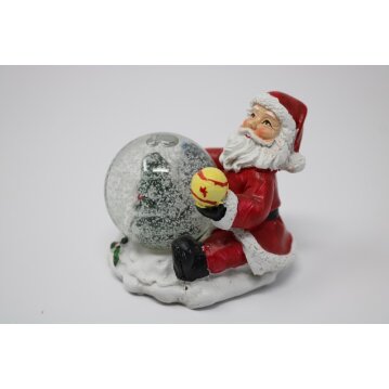 Weihnachtsmann mit Schneekugel ca. 8 cm