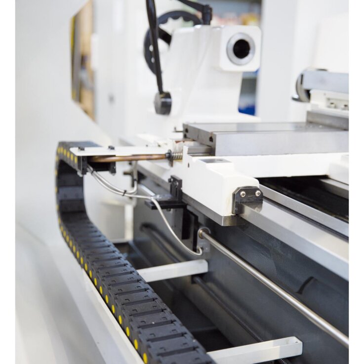 OPTIMUM Präzisions-Leit- und Zugspindeldrehmaschine OPTIturn TH 4615D